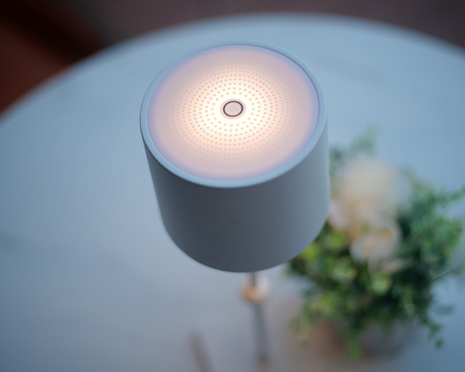 Huiveoo cordless desk lamp with touch