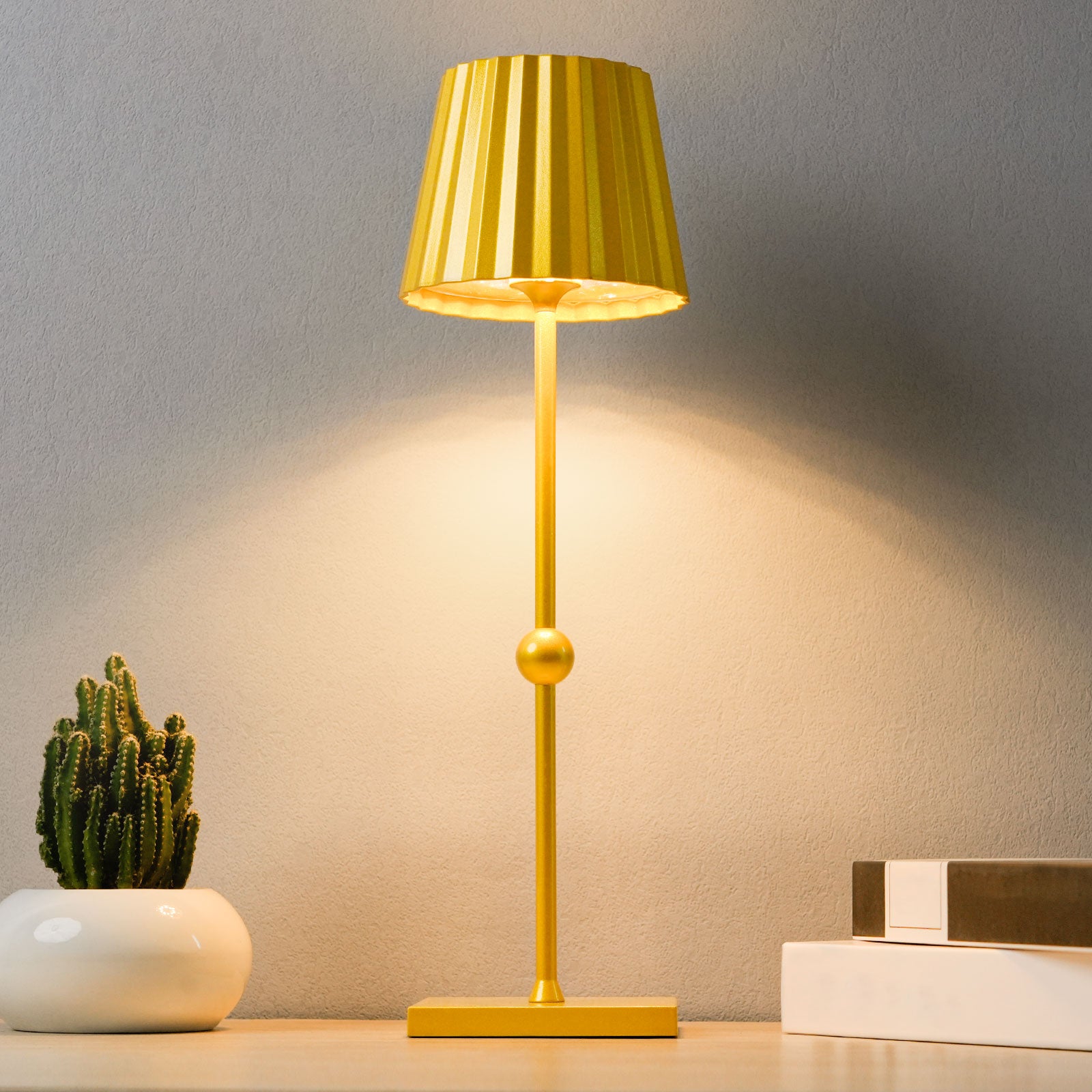 Cordless Table Lamp Silva B - LED Portable & Rechargeable Touch Dimmable